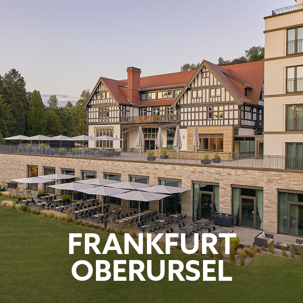 Dorint Hotel Frankfurt/Oberursel mit historischer Villa, moderner Terrasse und Blick ins Grüne im Taunus – Natururlaub nahe Frankfurt